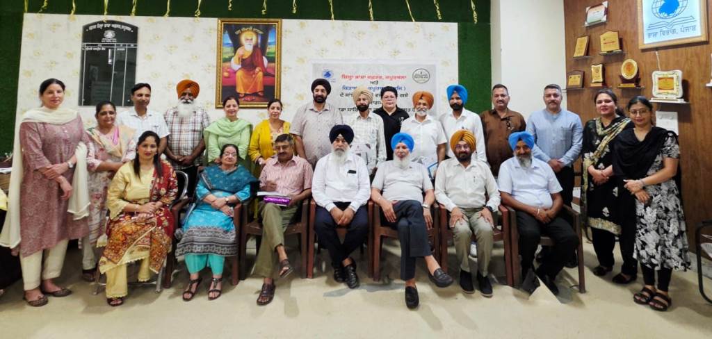 Emotional Kavi Darbar Held in Dedication to the Unique Martyrdom of Sri Guru Arjan Dev Ji